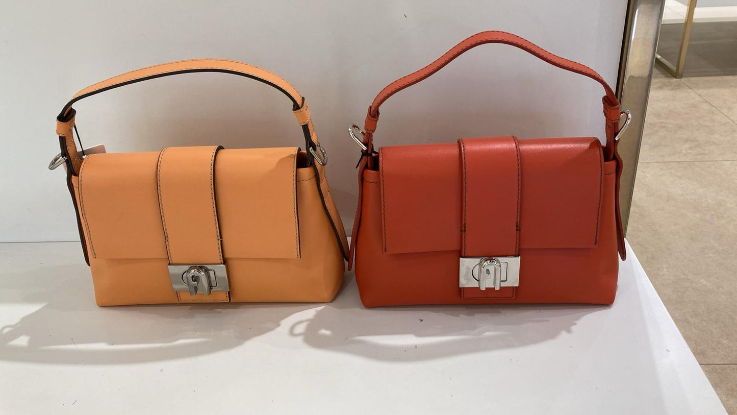 Furla Charlotte Omuz Çantası